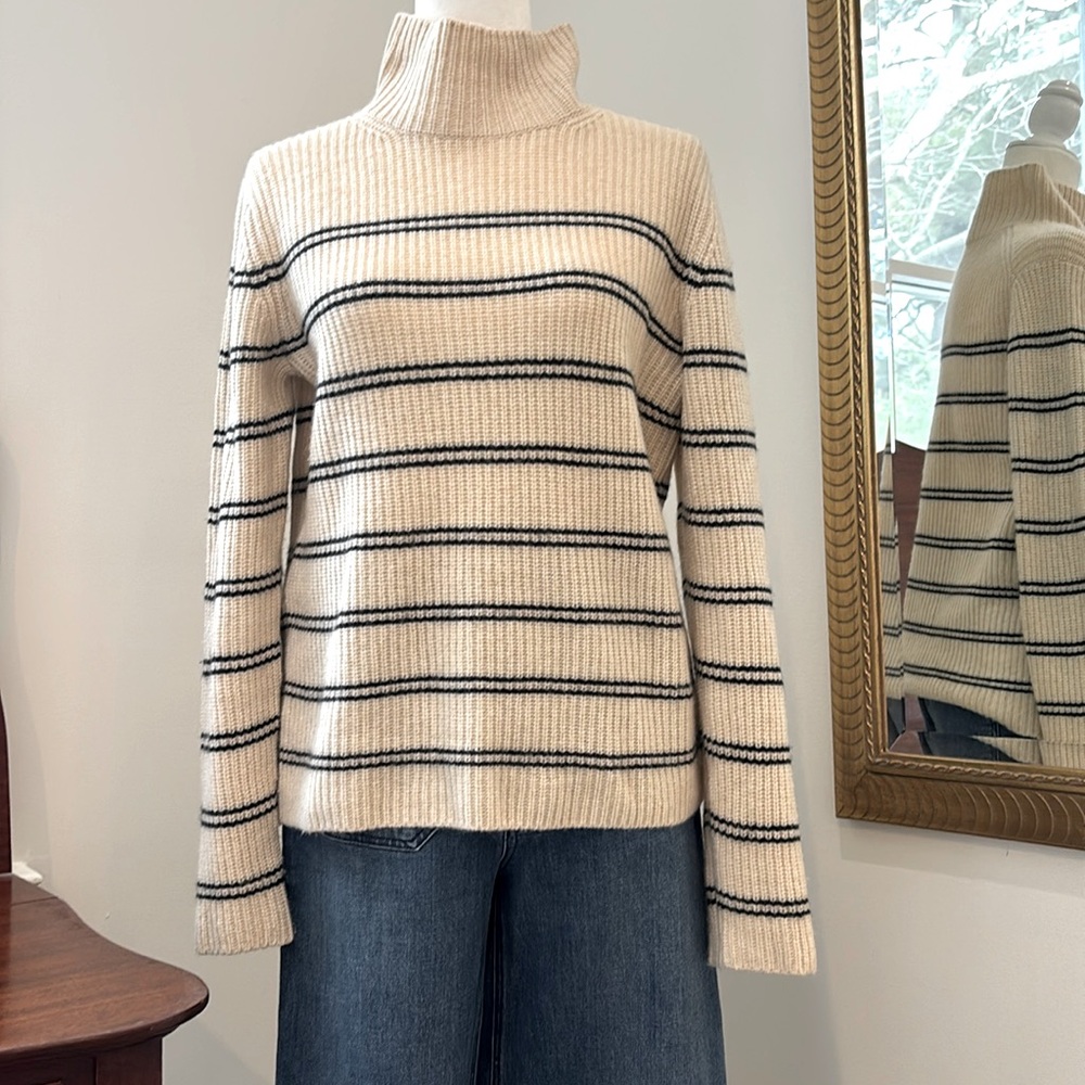 Vince Cashmere Striped Shaker Rib Turtleneck Sweater